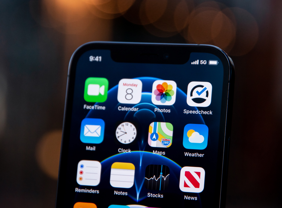 崇明苹果手机维修分享为什么 iPhone 12 在冬季会自动关机 