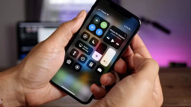 崇明苹果手机维修分享iPhone 12信号差怎么办 