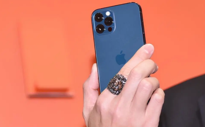 崇明苹果手机维修分享iPhone12系列重启方法教程 