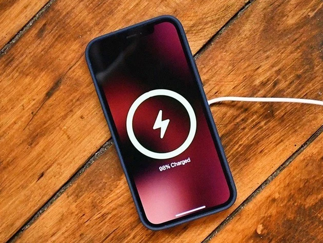 崇明苹果手机维修分享iPhone 12可以随便充电吗 