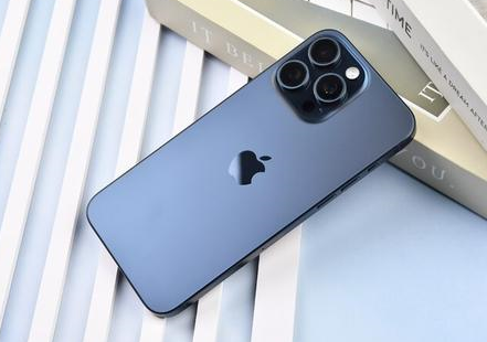 崇明苹果维修点分享iPhone 15 Pro Max屏幕更换全新实操风险 
